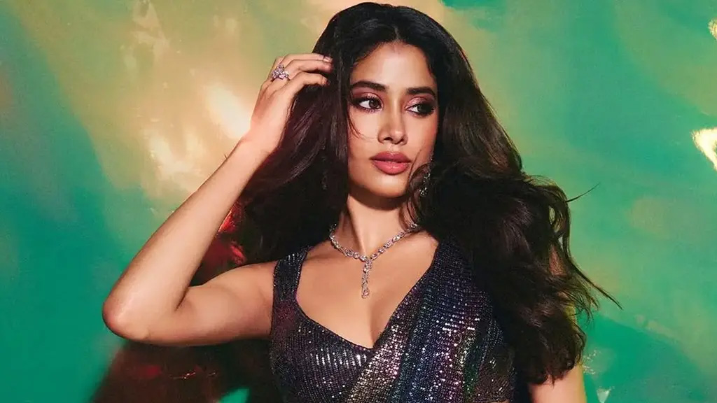 আদালতের নির্দেশে সরছে জাহ্নবীর সাড়ে পাঁচশো লিংক