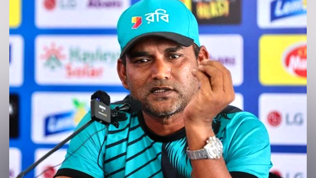 পেস আক্রমণ শক্তিশালী করতে আরও মানসম্মত বোলার চান সালাহউদ্দিন