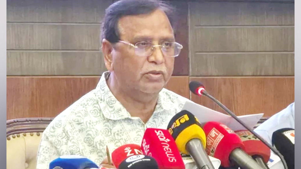বুড়িগঙ্গা দূষণমুক্ত করতে বর্জ্যের বিনিময়ে ভাসমান বাজার চালু করা হয়েছে : ডিএসসিসি প্রশাসক