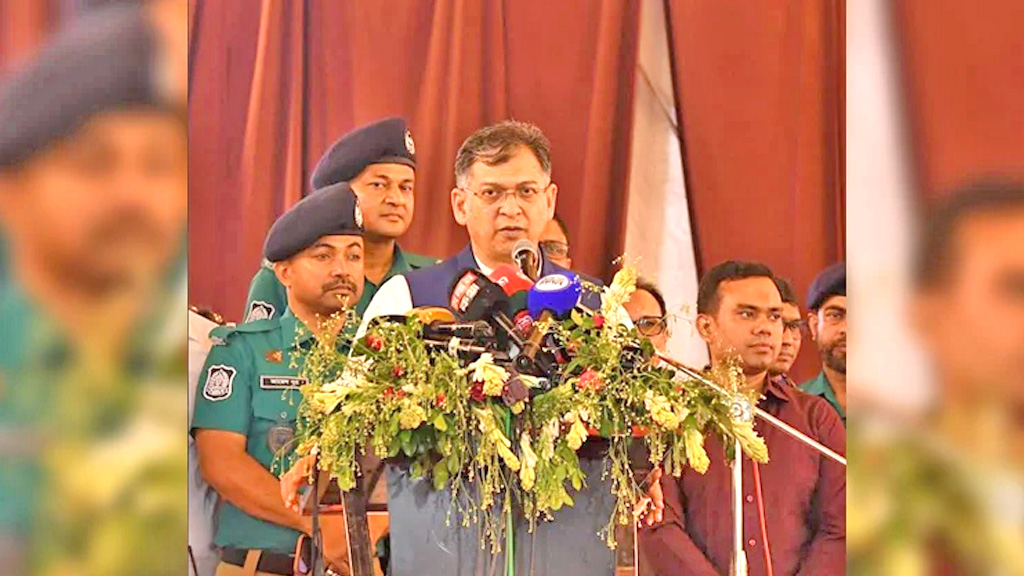 সর্বোচ্চ নিরাপত্তা ও আনন্দ-উৎসবে দুর্গাপূজা উদযাপিত হচ্ছে: স্বরাষ্ট্রমন্ত্রী