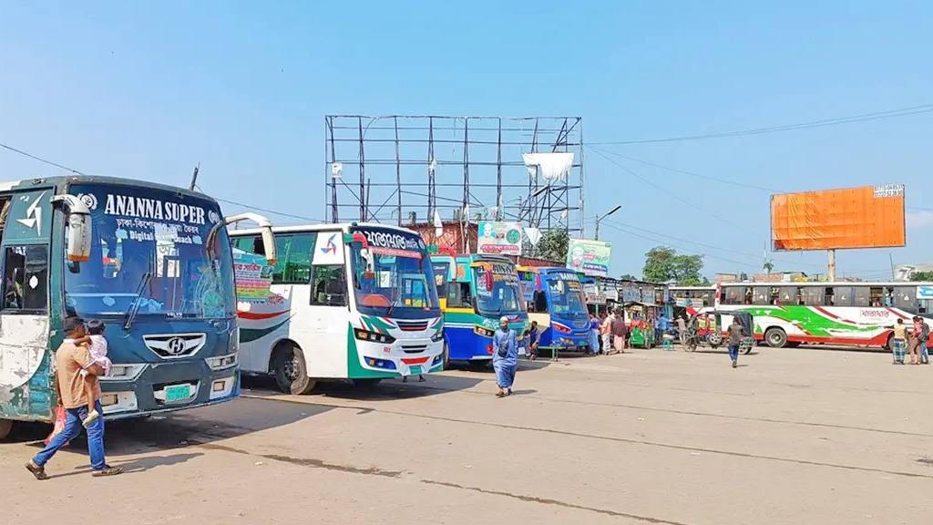 এক দিন বন্ধ থাকার পর কিশোরগঞ্জ-মহাখালী রুটে বাস চলাচল শুরু