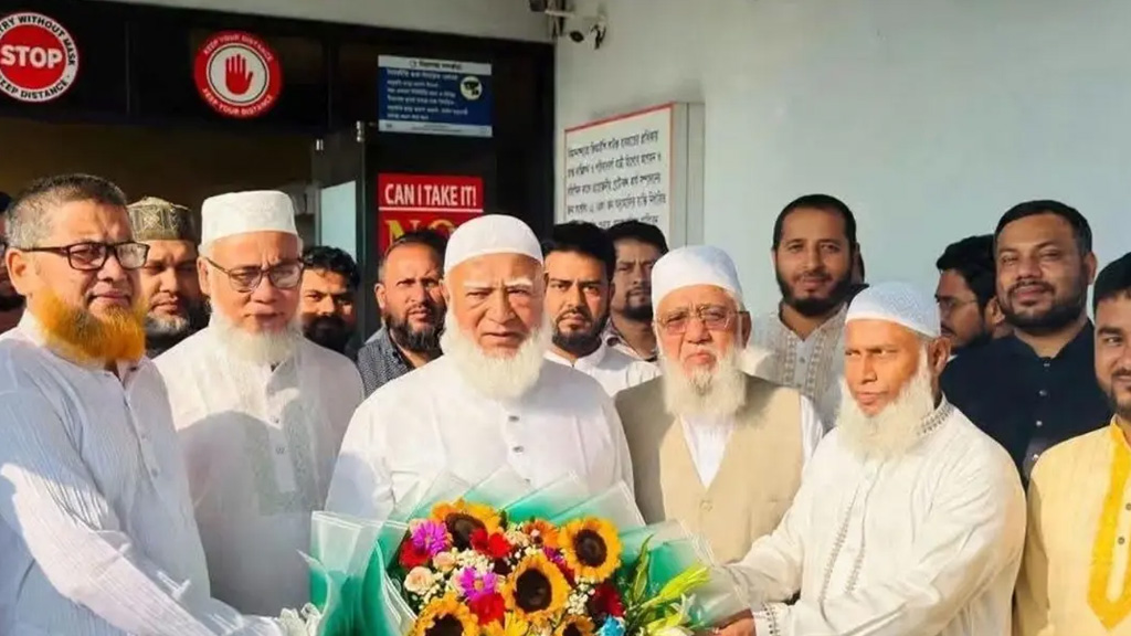 চট্টগ্রামে পৌঁছেছেন বিরোধীদলীয় নেতা ডা. শফিকুর রহমান