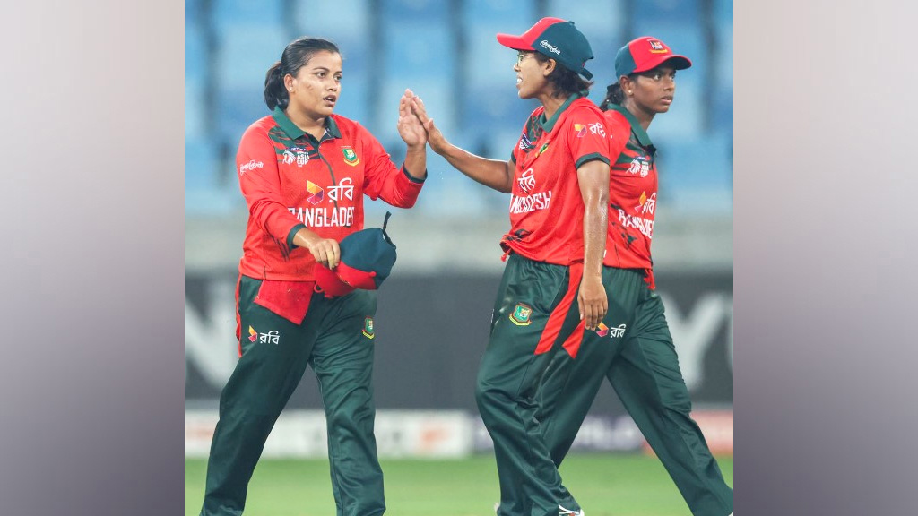 বোলারদের নৈপুণ্যে জয় দিয়ে এশিয়া কাপ শুরু বাংলাদেশের