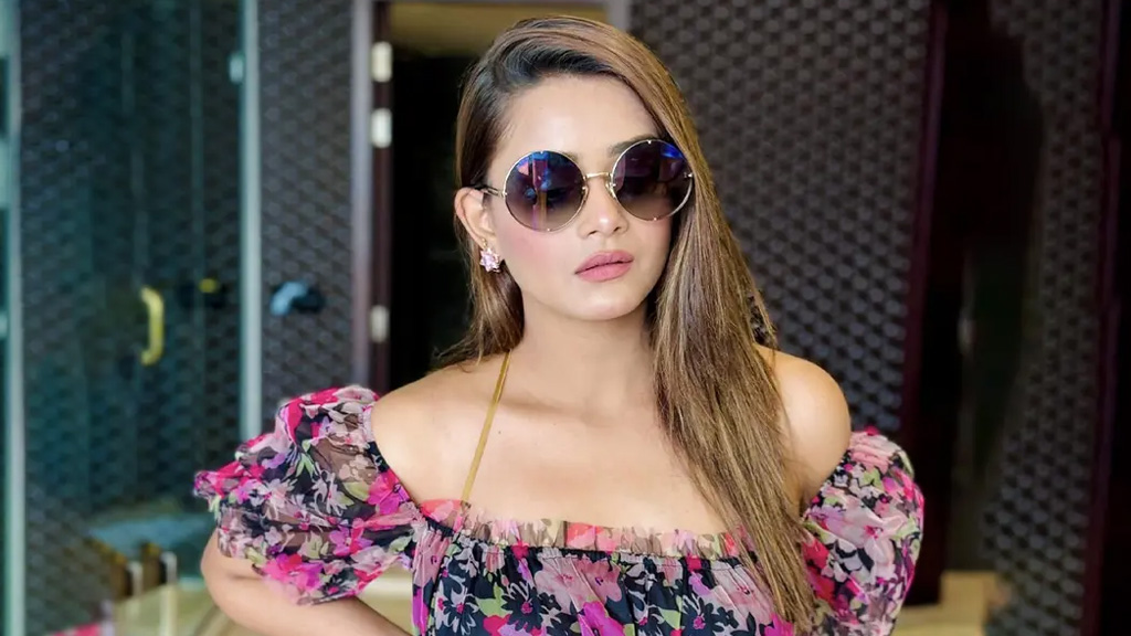 তানজিন তিশার দুর্ঘটনার খবর নিয়ে বিভ্রান্তি
