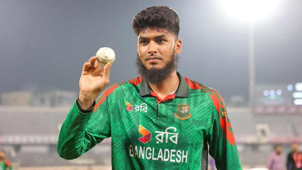 ৩ কোটি রুপিতে পিএসএলে দল পেলেন রিশাদ