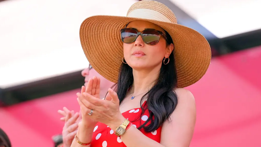 ‘কোনো নারীই ট্রফি হতে চায় না’: প্রীতি জিনতা