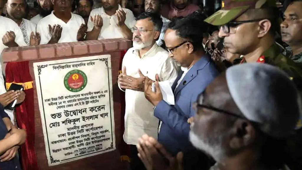 ভাষানটেকে ৪৫০ সোলার এলইডি বাতি স্থাপন ডিএনসিসির