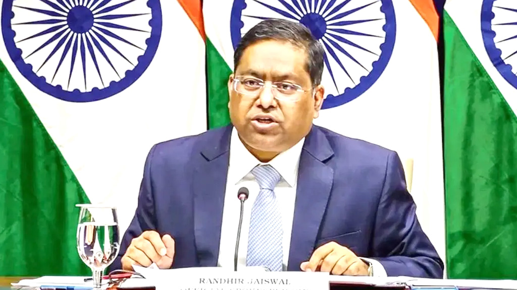 শেখ হাসিনাকে ফেরত পাঠানোর অনুরোধ পর্যালোচনায় ভারত