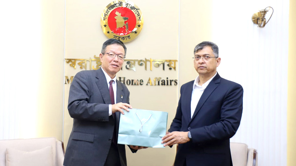 পুলিশ পুনর্গঠনে জাপানের সহযোগিতা চেয়েছেন স্বরাষ্ট্রমন্ত্রী