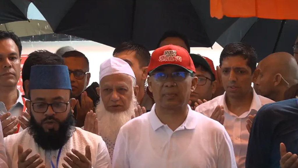শাহজালালের মাজার জিয়ারত করলেন প্রধানমন্ত্রী