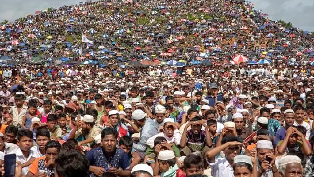 এক বছরে রোহিঙ্গা বেড়েছে প্রায় ১ লাখ ৭৯ হাজার
