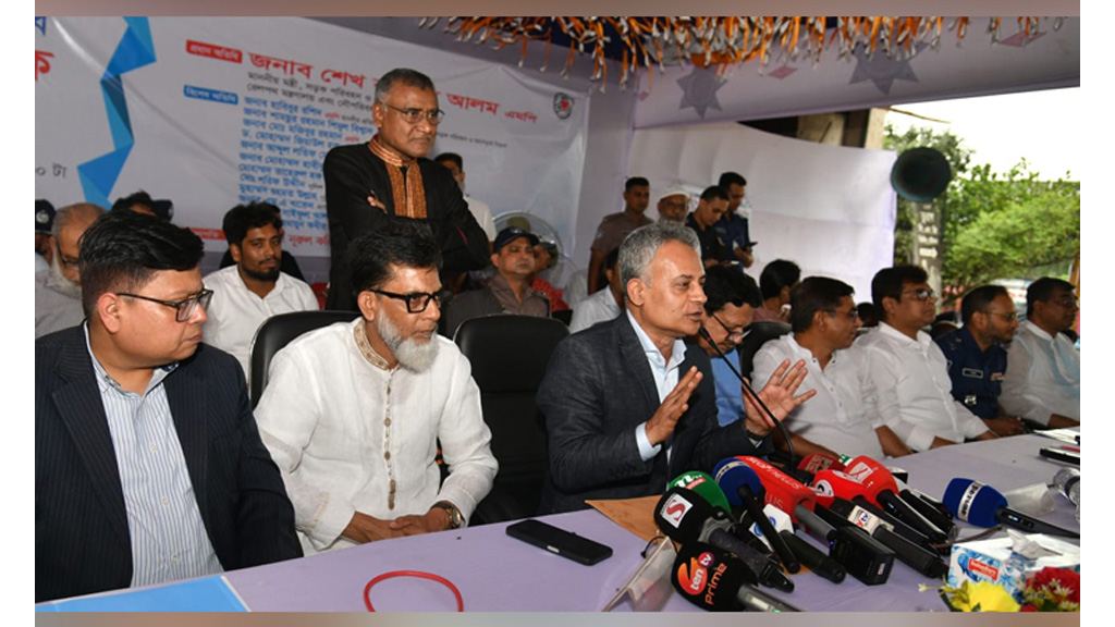 নিরাপদ ঈদযাত্রাই সবচেয়ে বড় আনন্দ: শেখ রবিউল আলম