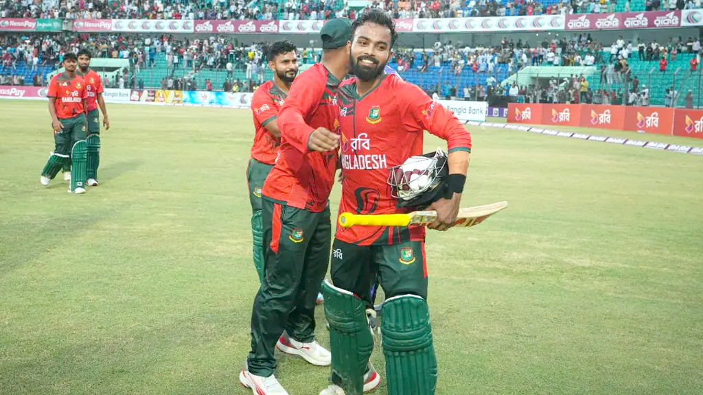 শামীম-হৃদয়ের ঝড়ো ব্যাটিংয়ে মুগ্ধ কিউই ক্রিকেটার