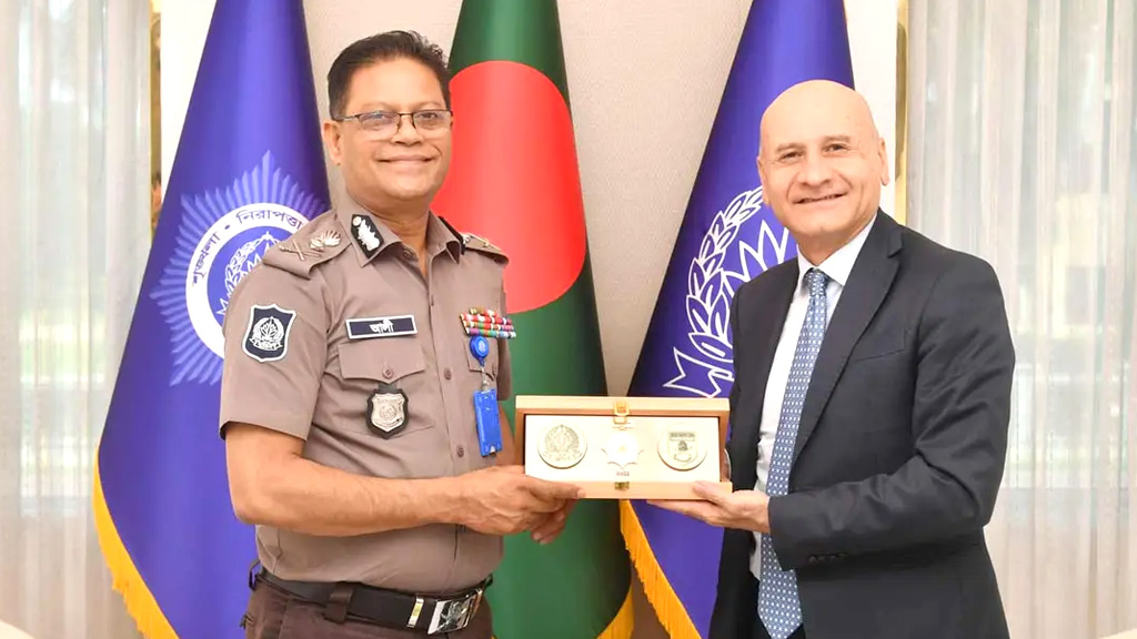 সাইবার নিরাপত্তায় ইতালির সহযোগিতা চাইল বাংলাদেশ পুলিশ
