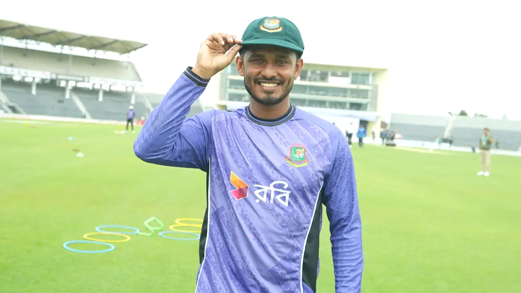 সিলেট টেস্টেও ব্যাটিংয়ে বাংলাদেশ, অভিষেক তানজিদ তামিমের