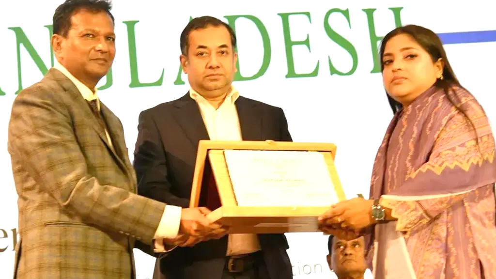 গণমাধ্যমের স্বাধীনতা রক্ষায় সরকার বদ্ধপরিকর: তথ্য প্রতিমন্ত্রী