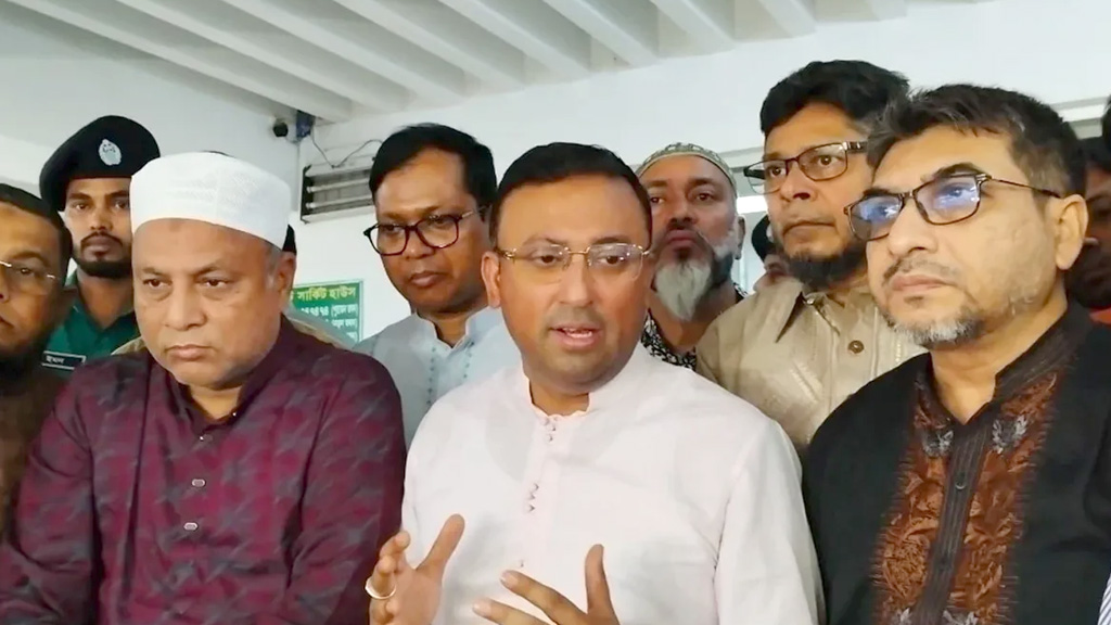 ভারতের সঙ্গে টেকসই সম্পর্ক উন্নয়নের চেষ্টা চলছে: হুমায়ুন কবির