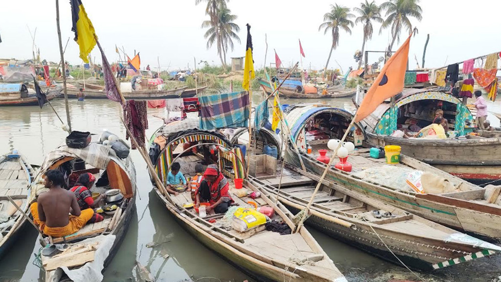 এক সপ্তাহ পরও ভোলার জেলেদের ভাগ্যে জোটেনি ভিজিএফের চাল