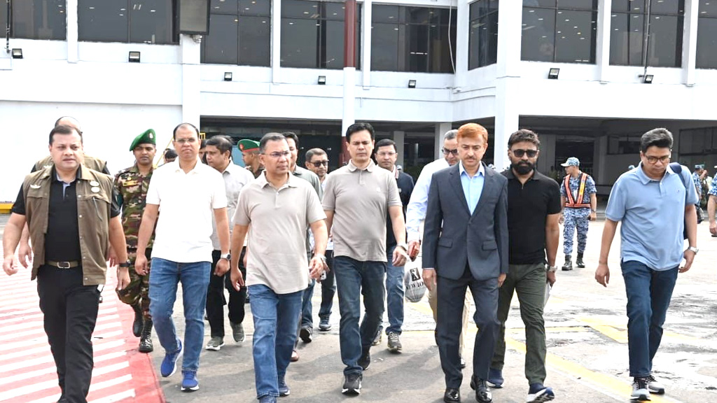 যশোর পৌঁছেছেন প্রধানমন্ত্রী, একাধিক উন্নয়ন কর্মসূচির উদ্বোধন আজ