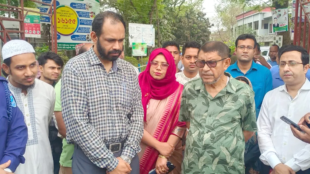 দায়িত্বে অবহেলা করলে প্রশাসনিক ব্যবস্থা নেওয়া হবে: স্বাস্থ্যমন্ত্রী