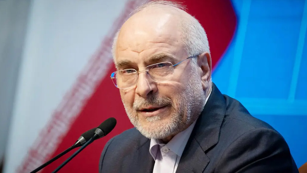 হরমুজ নিয়ে সিদ্ধান্ত ‘মাঠে’, সামাজিক মাধ্যমে নয়: ইরান