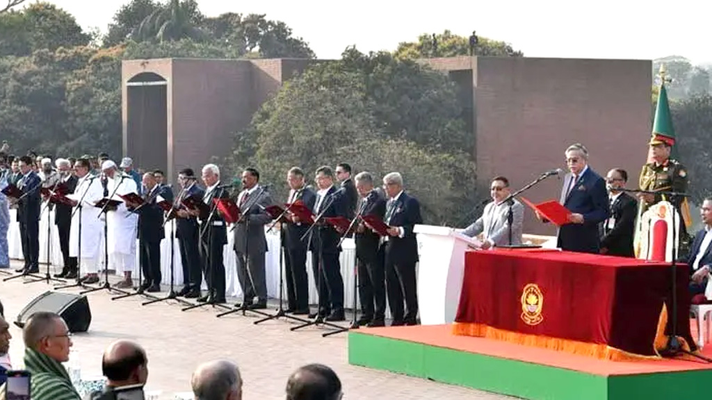 নতুন মন্ত্রিপরিষদের ৩৫ জনই ব্যবসায়ী