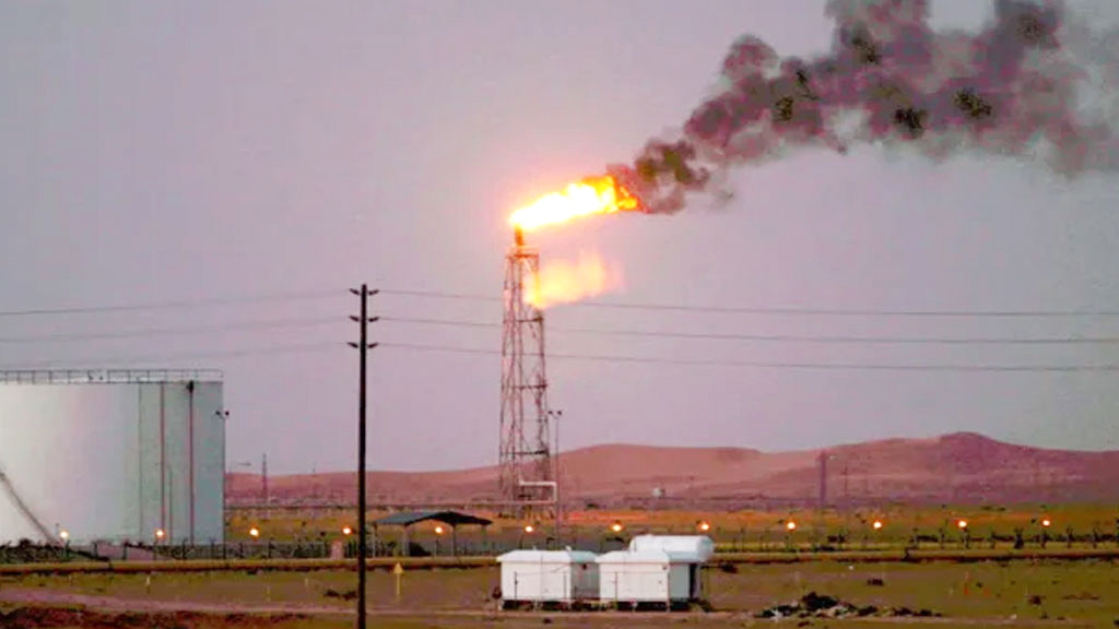 ইরান প্রথমবার সৌদির তেলের খনি লক্ষ্য করে ড্রোন হামলা, ব্যর্থ রক্ষা