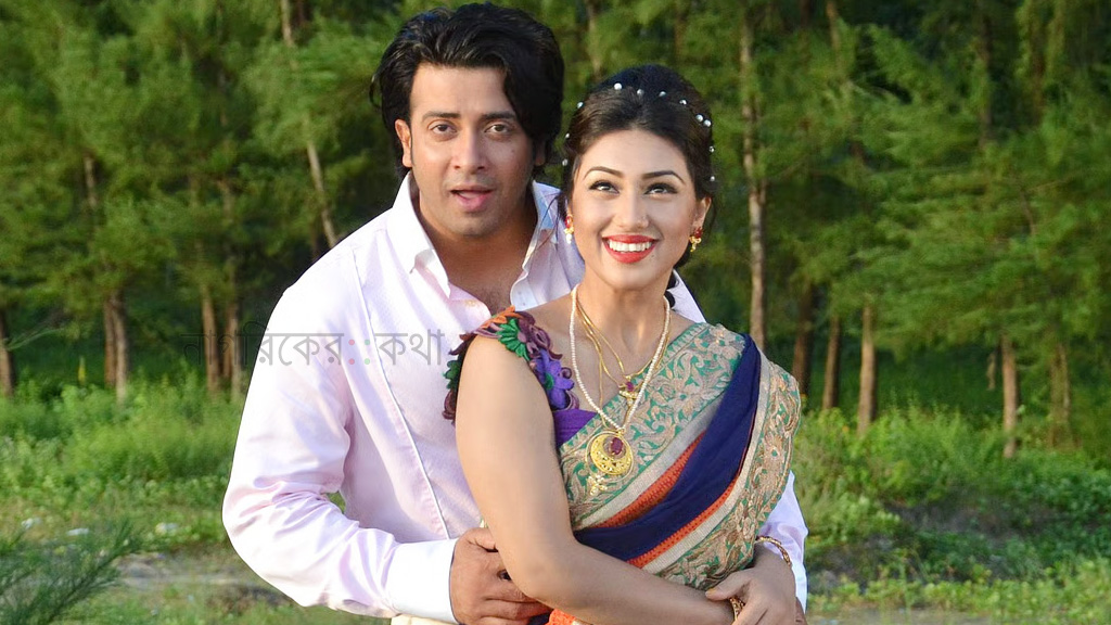 প্রযোজক আগ্রহী হলে শাকিবের সঙ্গে আবারও কাজ হতে পারে: অপু বিশ্বাস