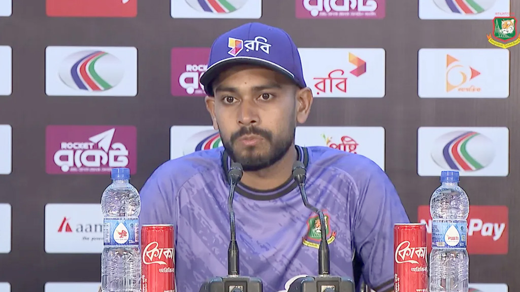 মুস্তাফিজকে স্যালুট দেওয়া উচিত: মিরাজ