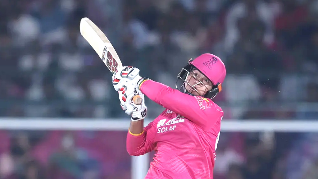 ছক্কার সেঞ্চুরিতে সূর্যবংশীর বিশ্ব রেকর্ড