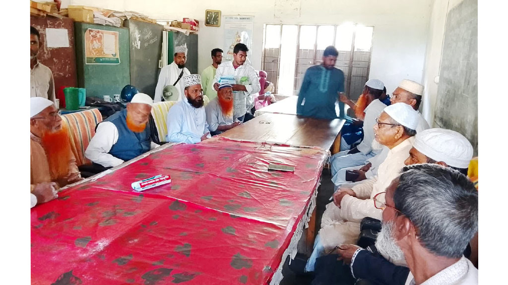 সোনাতলায় বগুড়া-১ আসনের জামায়াতের প্রার্থী অধ্যক্ষ শাহাবুদ্দিনের শিক্ষক-শিক্ষার্থীদের সাথে মতবিনিময়