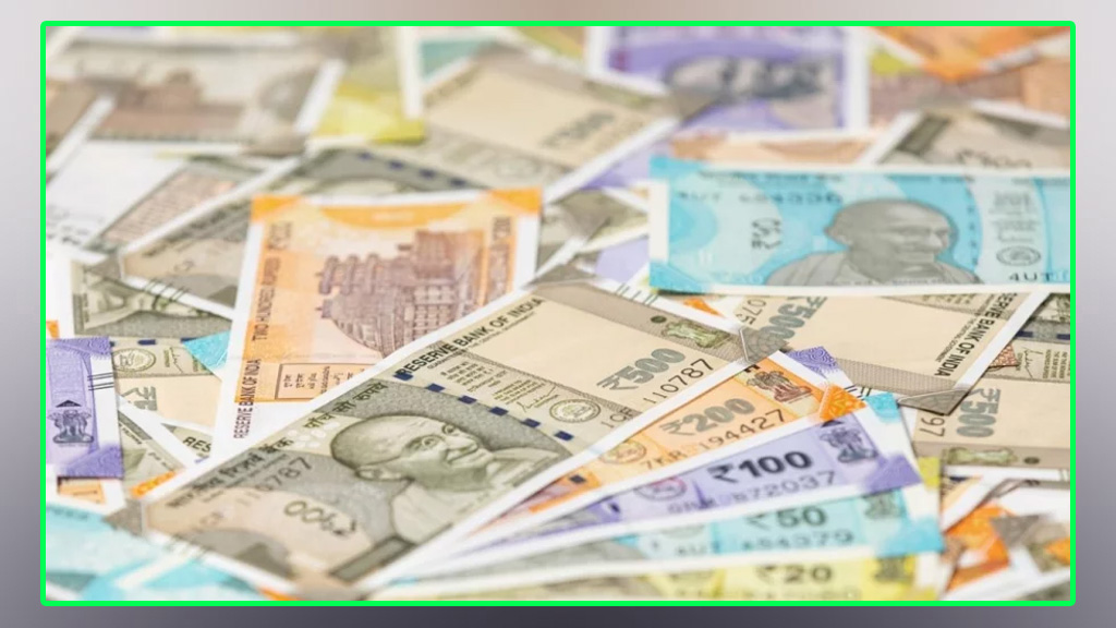 ডলারের বিপরীতে ইতিহাসের সর্বনিম্নে পৌঁছালো ভারতীয় রুপি